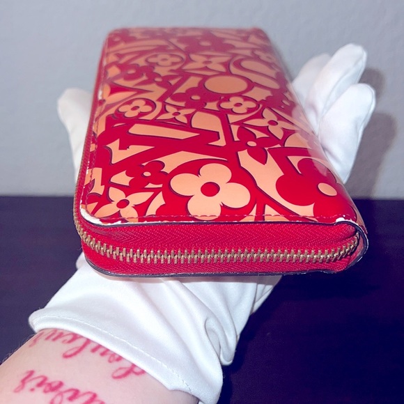 LV LIMITED EDITION LOUIS VUITTON SWEET MONOGRAM VERNIS ZIPPY WALLET- AS IS - Picture 7 of 15